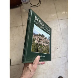 BONNIEUX UNE CITE PAPALE EN LUBERON PAR JACQUELINE BROTTE EDITIONS...