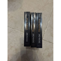 3 VOLUMES SERIE CROSSFIRE 1 DEVOILE MOI 2 REGARDE MOI 3 ENLACE MOI