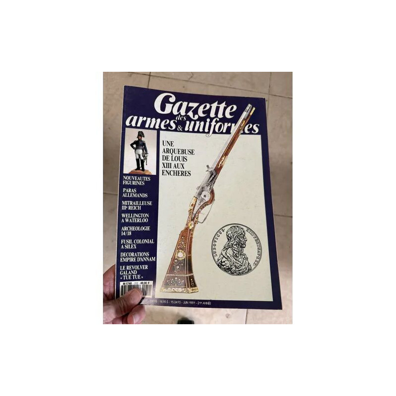 GAZETTE DES ARMES ET UNIFORMES 212 LE FUSIL DES TROUPES DES...